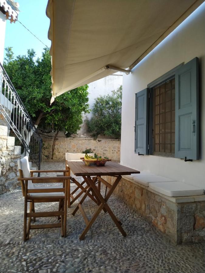 Liknon Guesthouse Villa Galaxidi Exterior photo