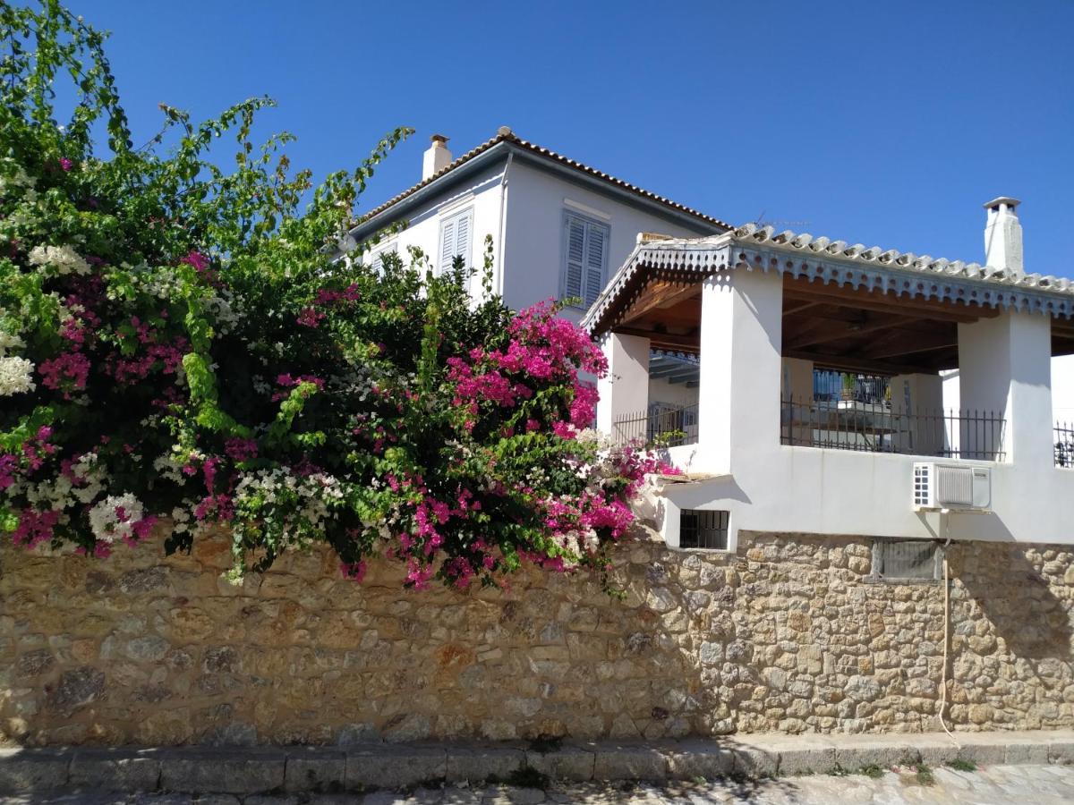 Liknon Guesthouse Villa Galaxidi Exterior photo
